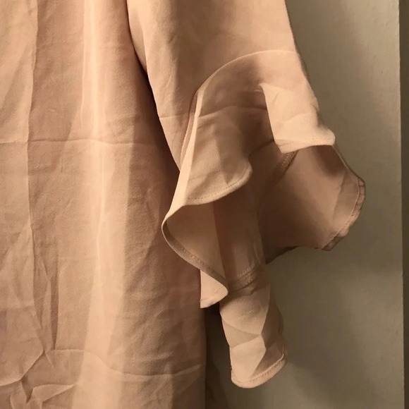 Amazon Qirno Clothing Blouse - Picture 3 of 6